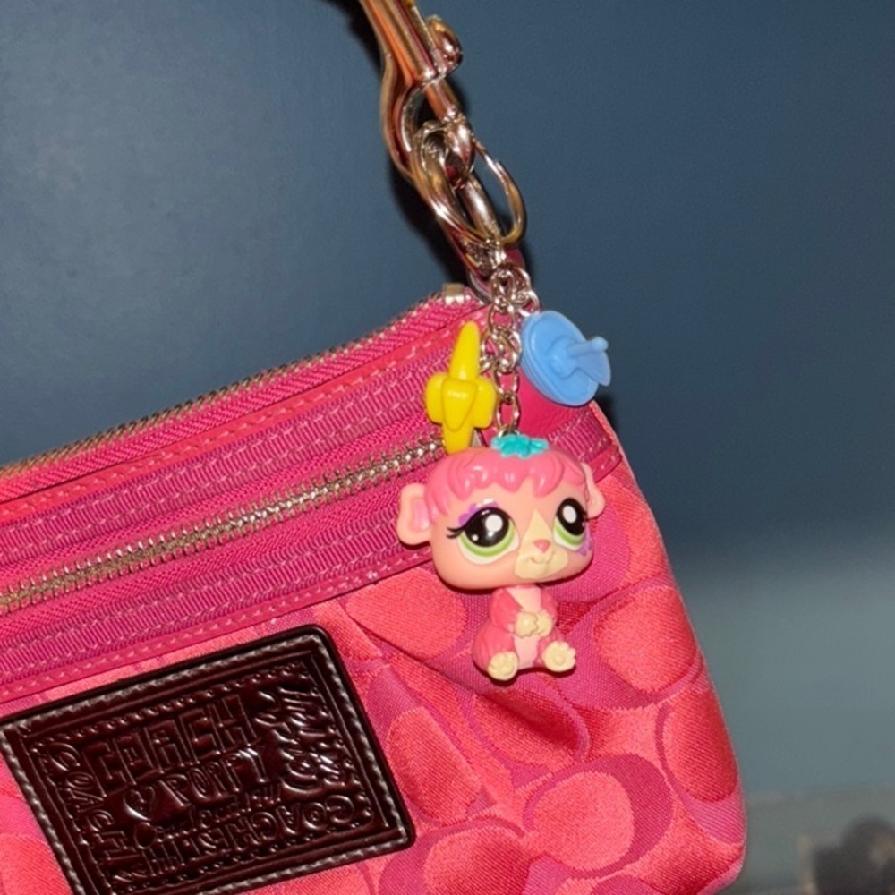 Littlest Pet Shop Pink Key & Card Holder